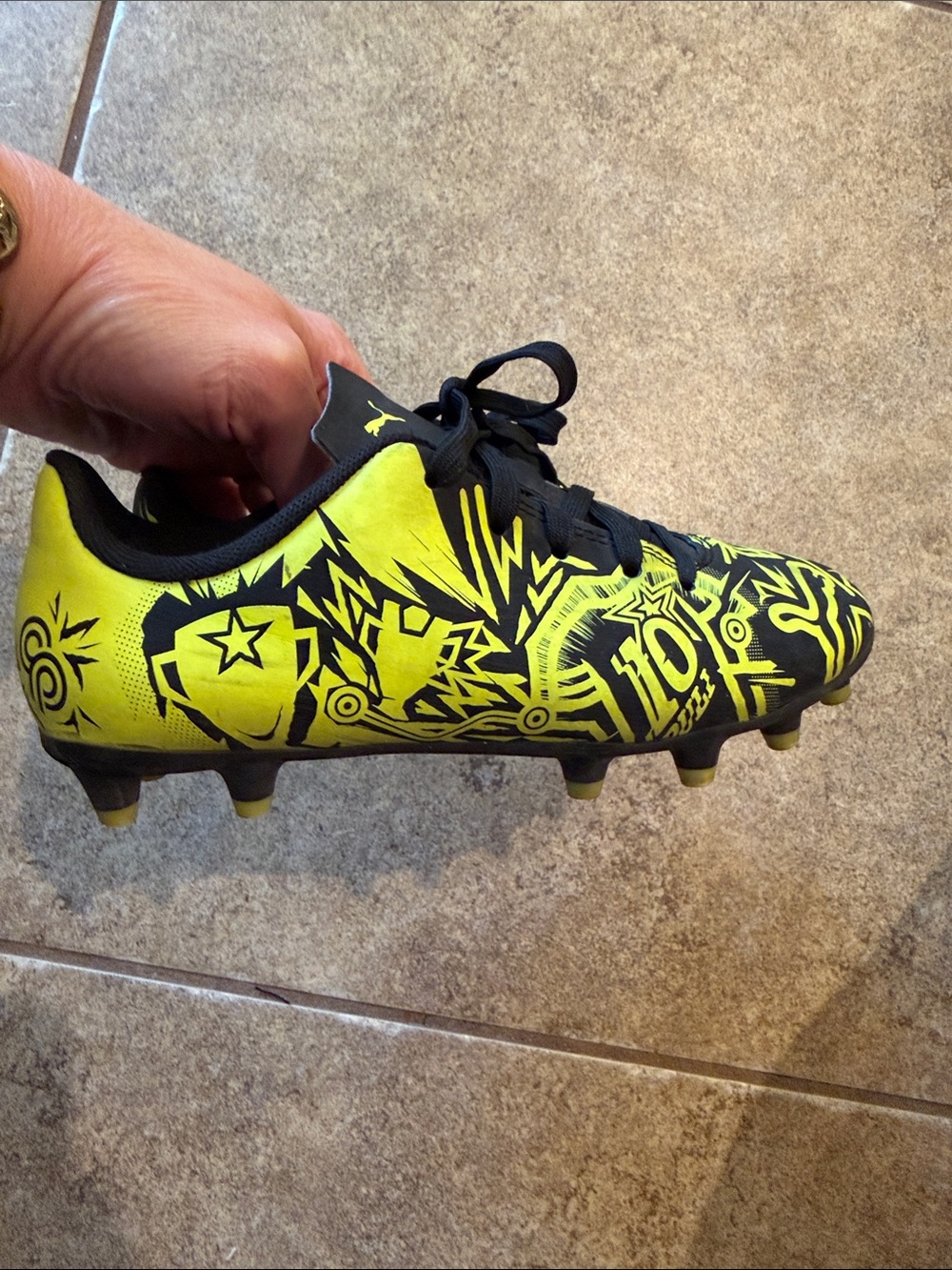 Puma Kids Neon Yellow and Black Graphic Soccer Cleats Size 1
